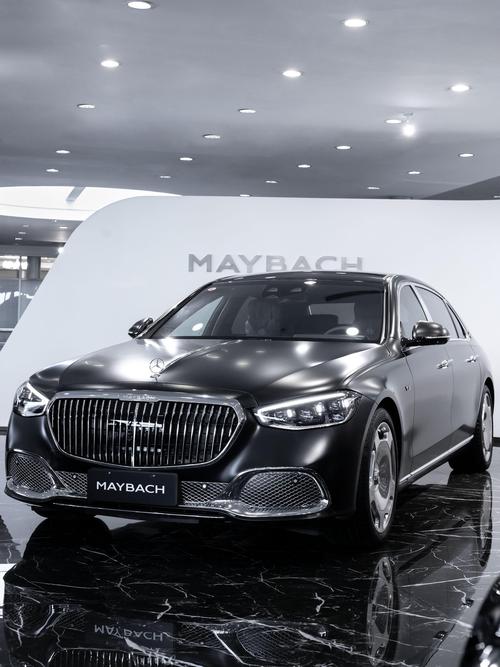 重庆36岚图汽车的售后服务让用户无忧出行，迈巴赫未来的豪华车趋势